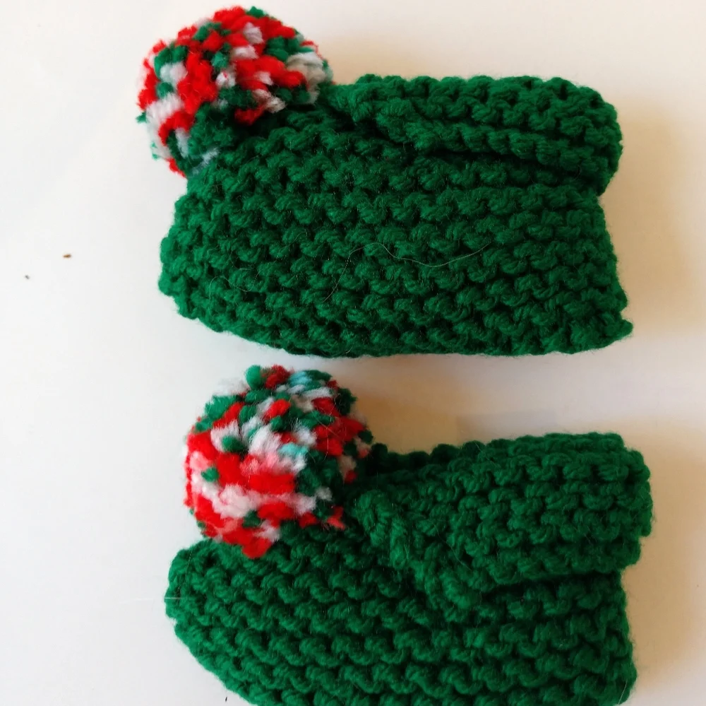 Baby Booties Hand Crafted Slippers Christmas Shoes Pompom Red White Green